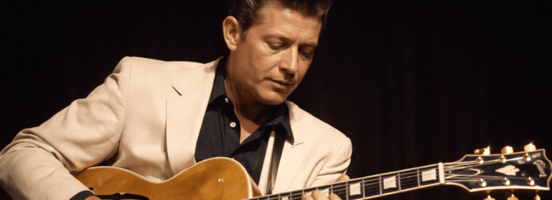 スコッティ・ムーアという“偶然”からロックは始まった ── ドラムのいないスタジオで生まれた最高のロカビリー